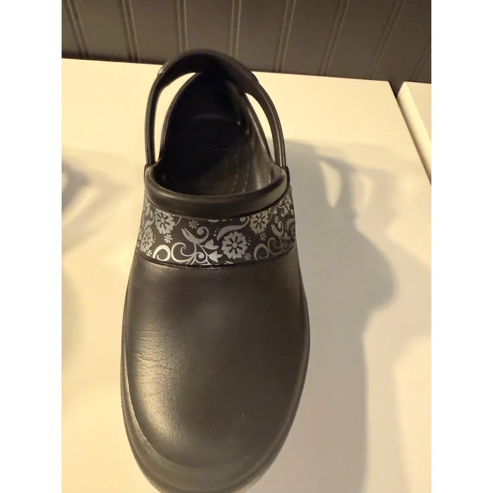 Crocs women size 7 clogs black floral detail